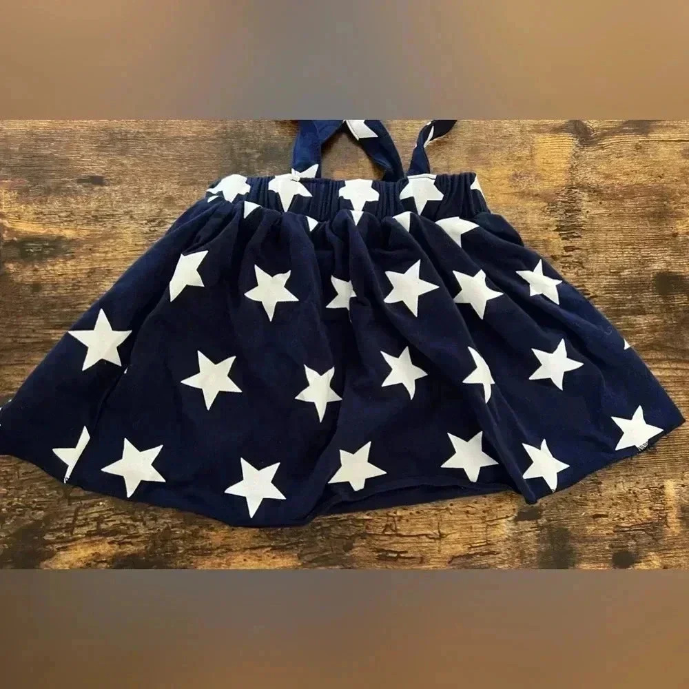 Baby girl star skirt with suspenders. Size:  Int’l: 90, 12-18M US. - Picture 9 of 9